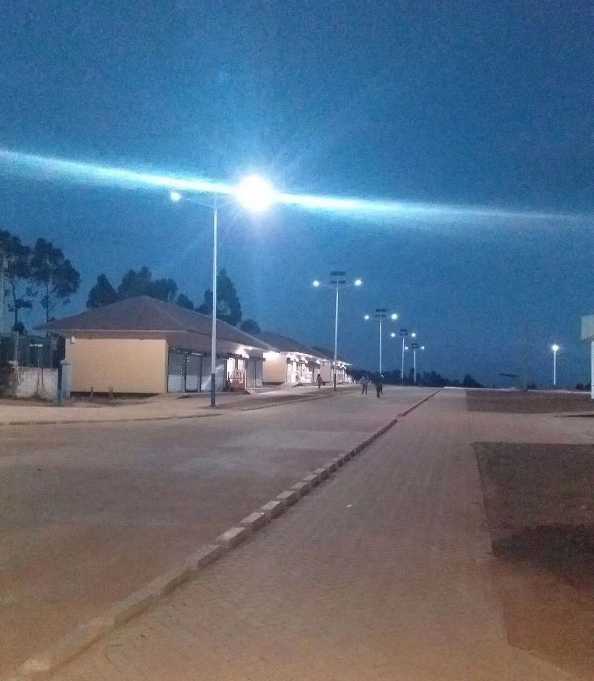 白山市非洲科特迪瓦太阳能路灯工程